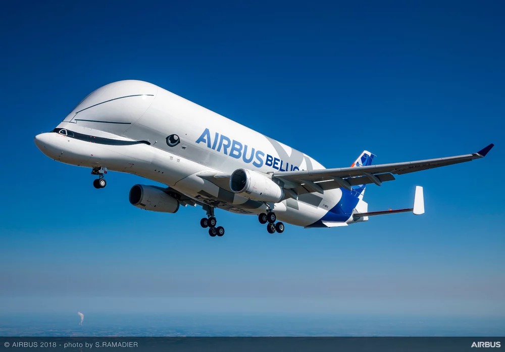 Airbus'ın uçan balinası BelugaXL, ilk uçuşunu başarıyla gerçekleştirdi