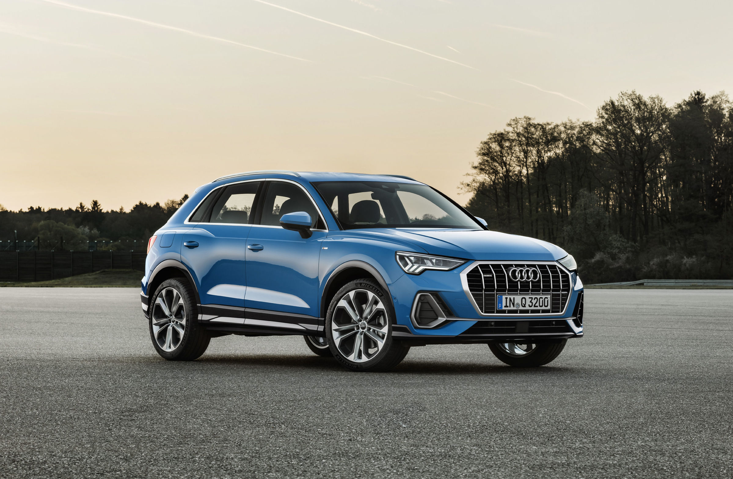 2019 Audi Q3, yeni teknolojileri ve daha dinamik tasarımıyla tanıtıldı