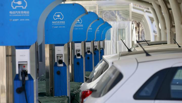 Çin elektrikli otomobil bataryaları için geri dönüşüm programı başlatıyor
