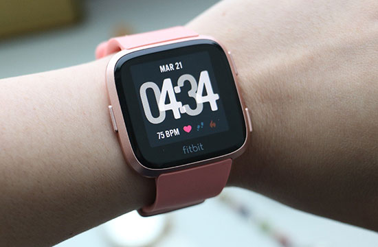 Fitbit'in sağlık uygulaması, adet döngüsünü 10 günle sınırladığı için kadınların tepkisini çekti