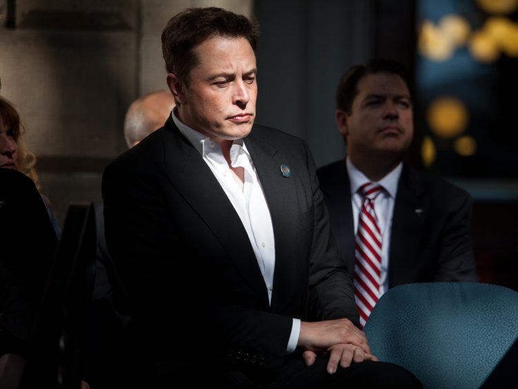 Tesla yatırımcıları Elon Musk'a dava açtı