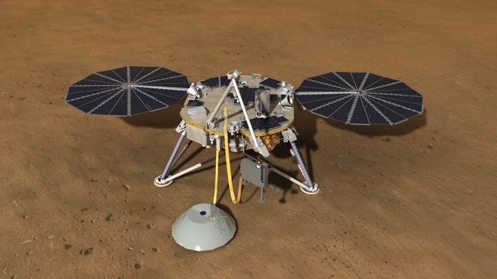 NASA'nın Mars'a gönderdiği gözlem aracı, uzayda 'selfie' yakaladı