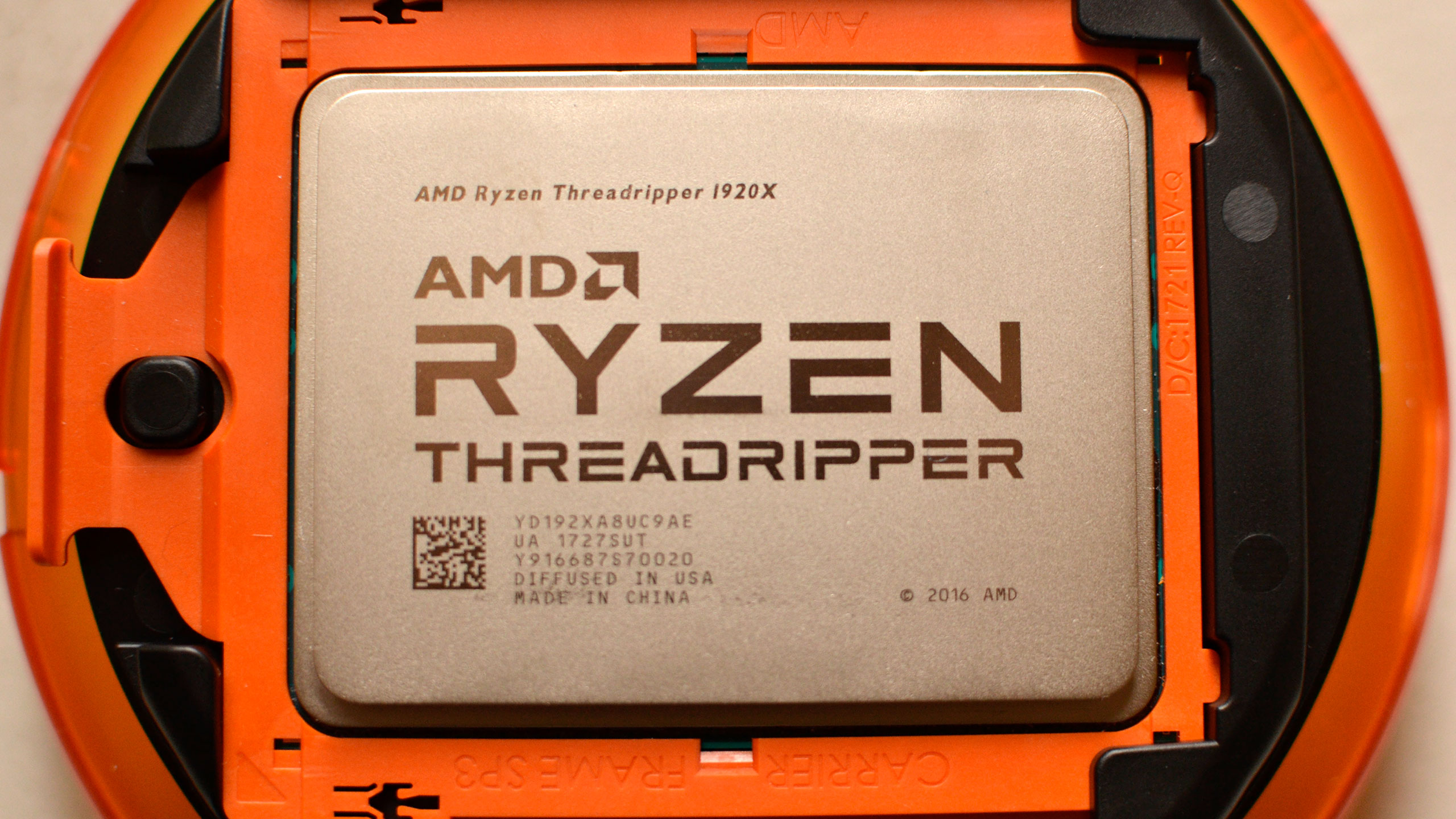 İlk nesil Threadripper işlemcilerde büyük indirim