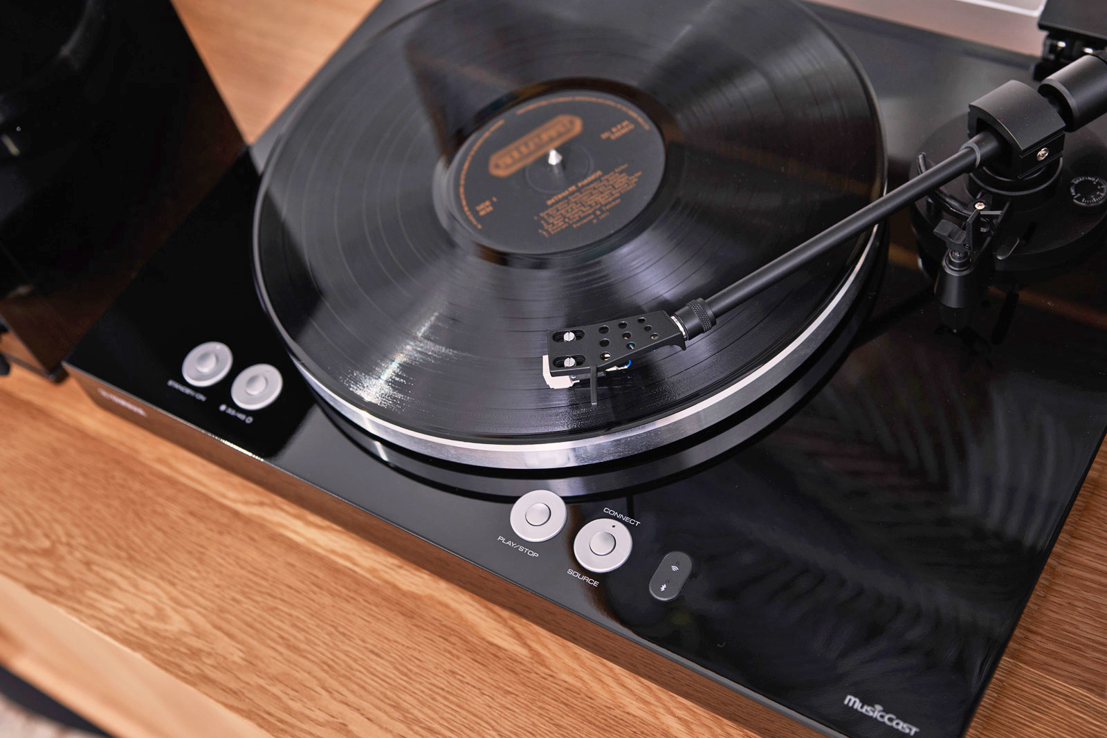MusicCast Vinyl 500: Nostalji müzik en son teknolojiyle buluşuyor
