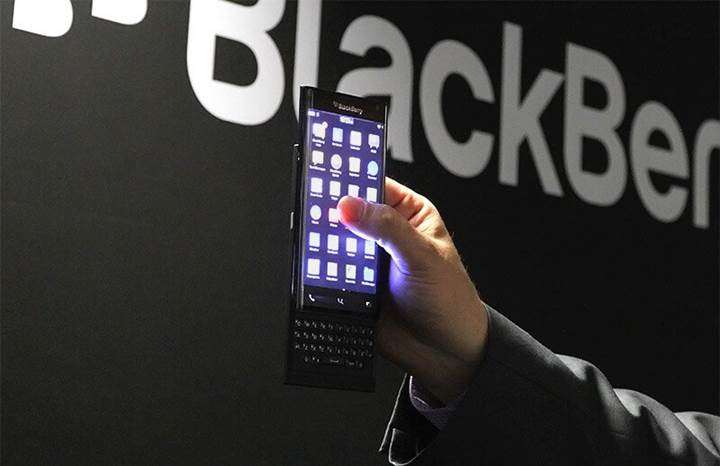 BlackBerry, Facebook'u sesli mesajlaşma teknolojisini çalmakla suçluyor