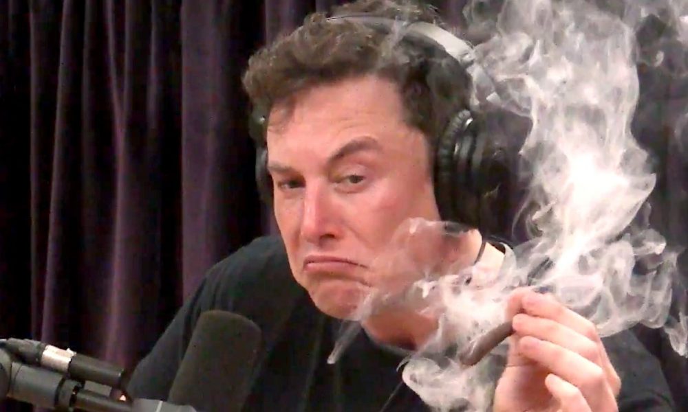 Balıkesir'den canlı yayında marihuana içen Elon Musk'a tepki geldi: Siparişler iptal!