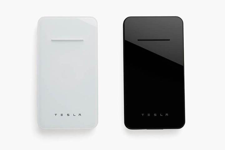 Tesla'nın yok satan kablosuz şarj cihazı tekrar satışa sunuldu