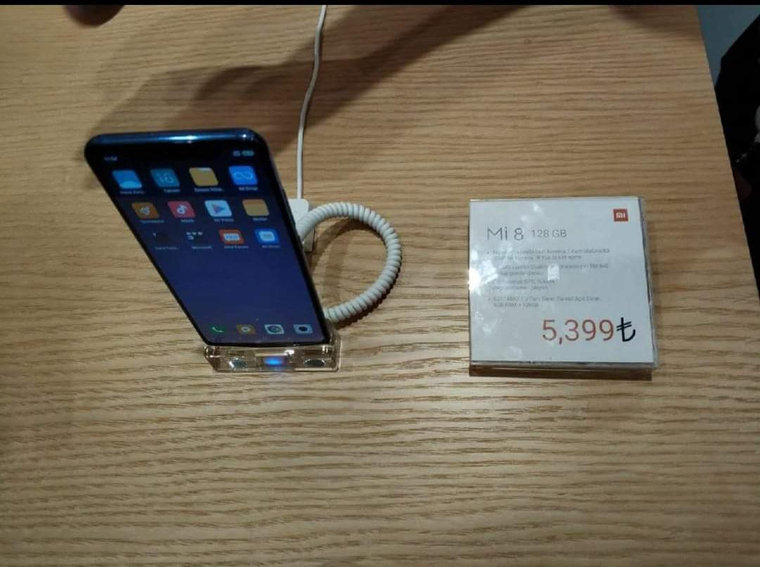 Xiaomi Mi 8'in çok tartışılacak Xiaomi Türkiye fiyatı belli oldu!