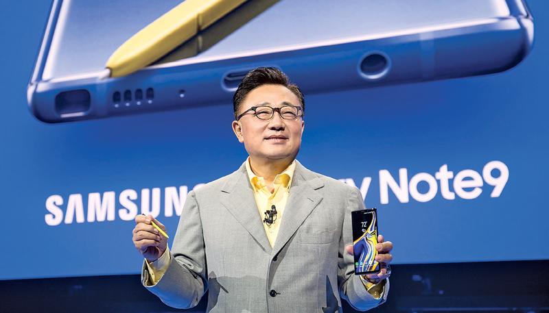 DJ Koh: Galaxy S10 önemli tasarım değişikliklerine sahip olacak