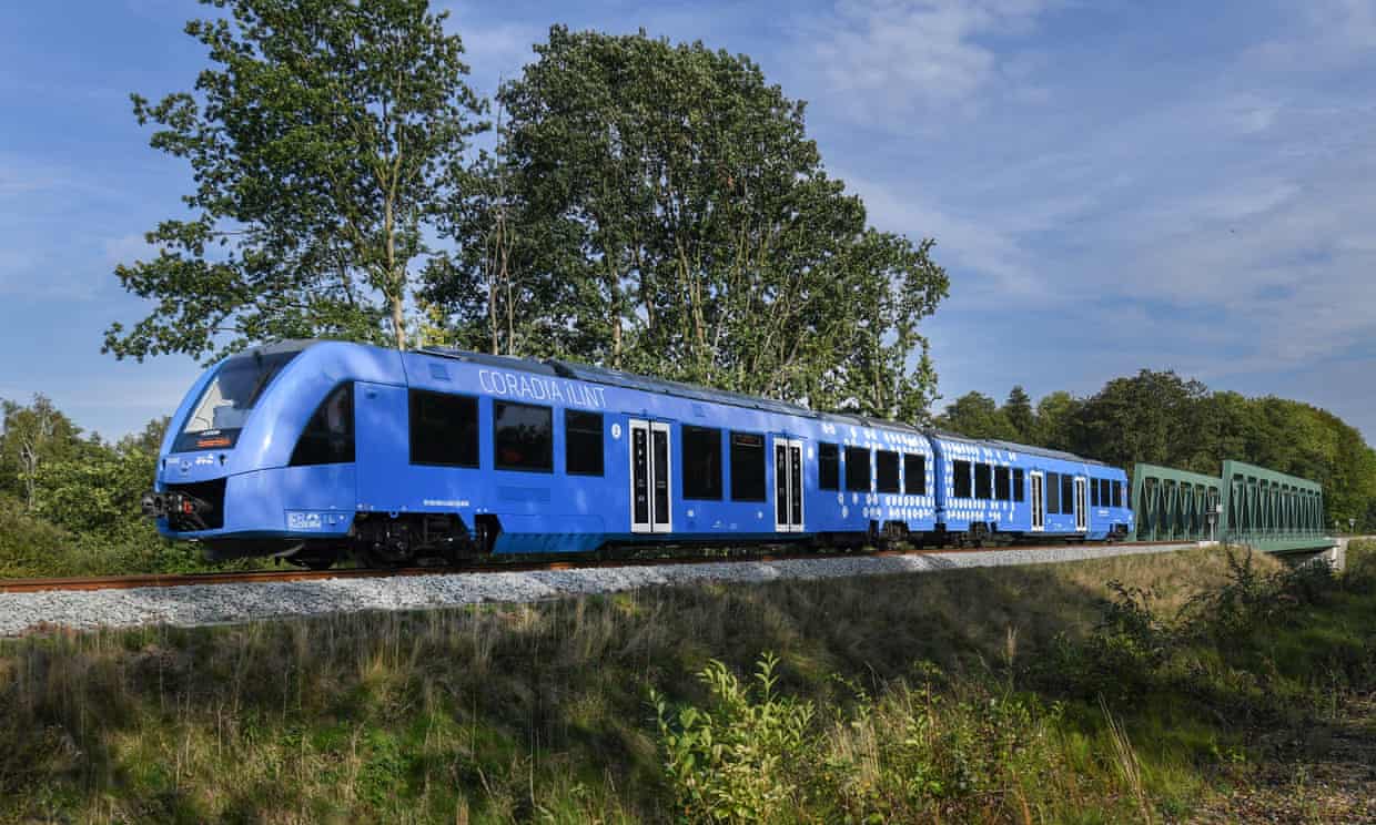 Dünyanın ilk hidrojen yakıt hücreli treni seferlere başladı