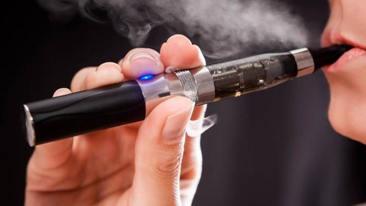 Araştırmalara göre her 11 liseli gençten biri elektronik sigaralar ile esrar kullanıyor
