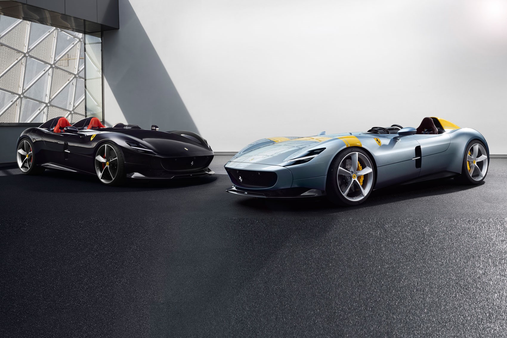 Ferrari'nin Icona serisi: Monza SP1 ve SP2 Speedster tanıtıldı!