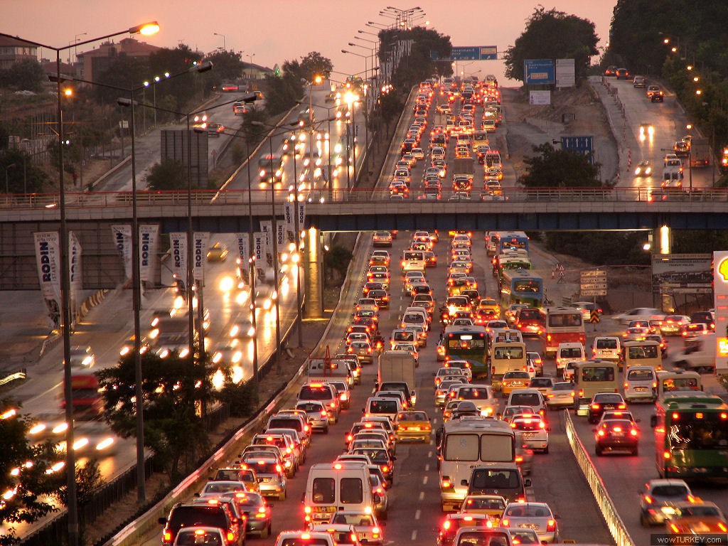İstanbul’da 1400 kamera trafik cezası kesiyor