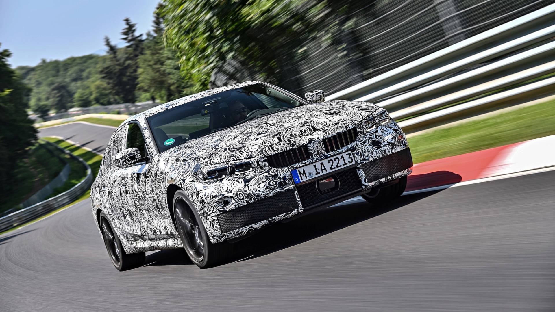 BMW 2019 3 serisi üretimine ait yeni bir video yayımlandı!