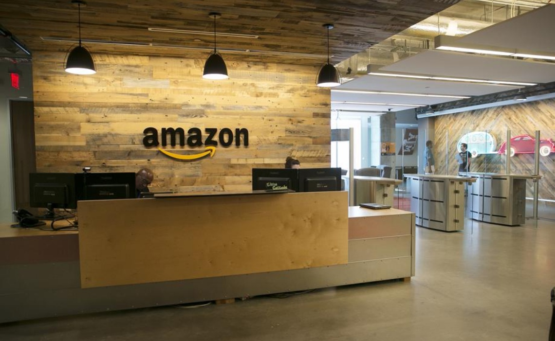 Amazon, beyaz yakalı çalışanların yerini otomasyonla dolduruyor