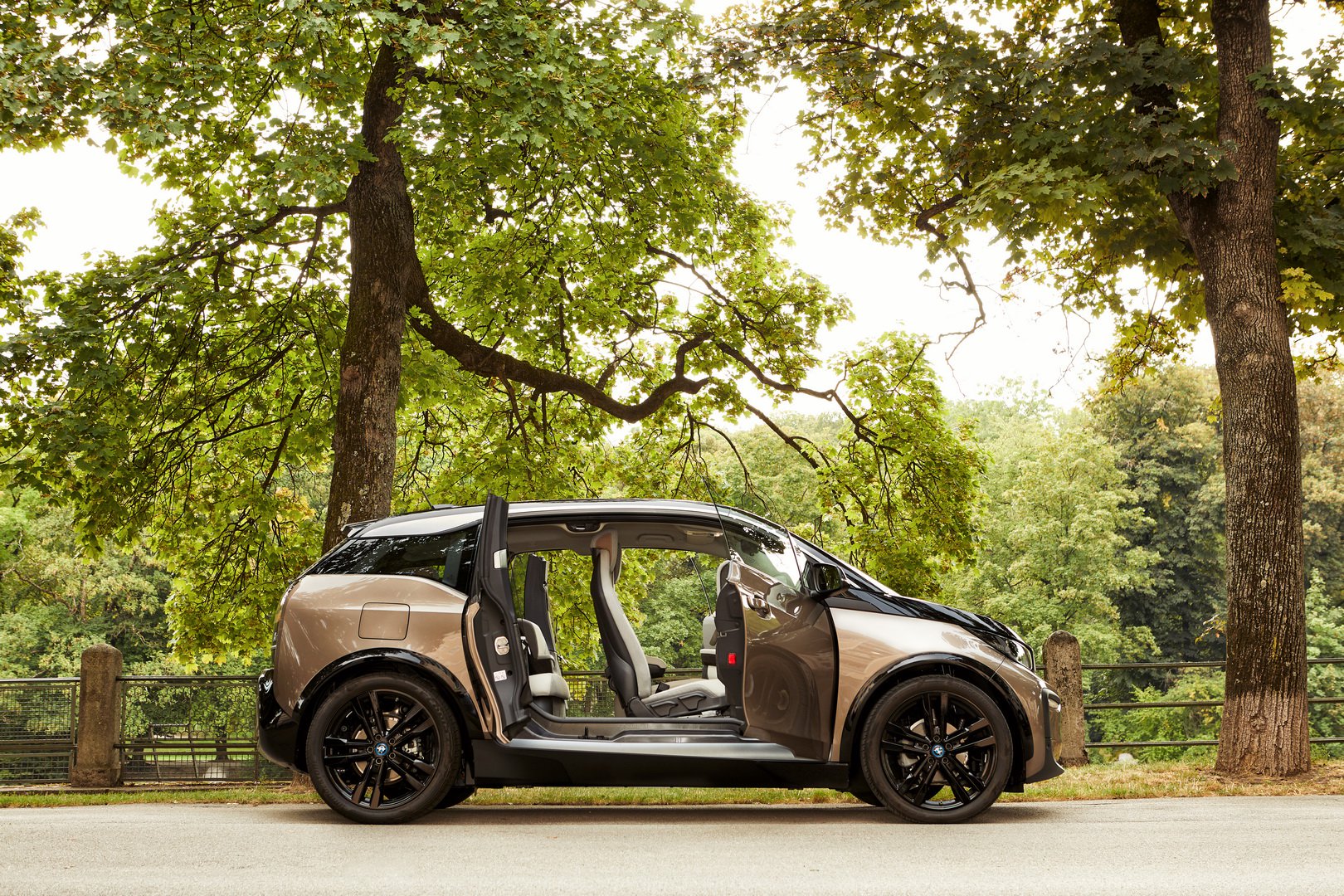 2019 BMW i3, 310 kilometrelik menziliyle tanıtıldı