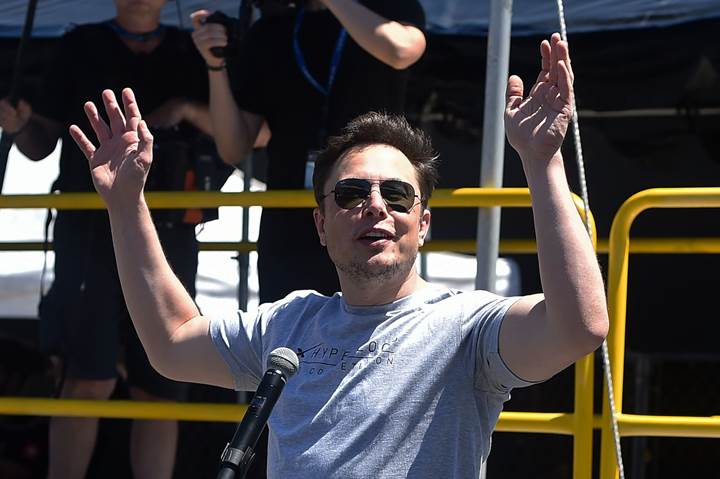 Elon Musk'ın SEC ile anlaşmaktan son anda vazgeçtiği iddia ediliyor