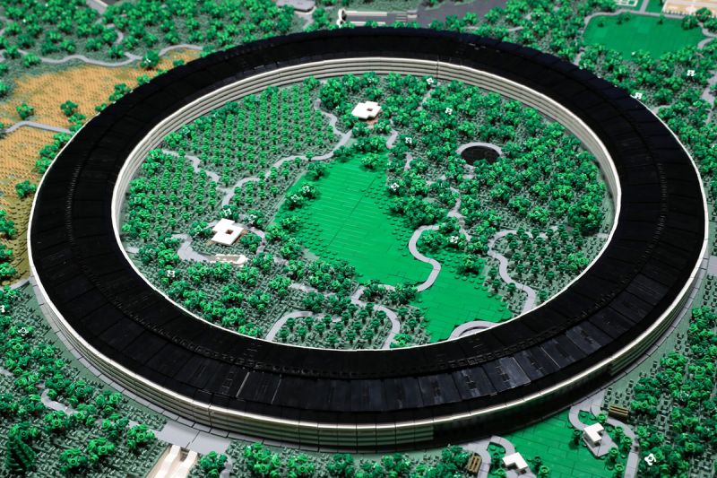 85.000 parçadan oluşan 'LEGO Apple Park' detaylarıyla hayranlık uyandırıyor