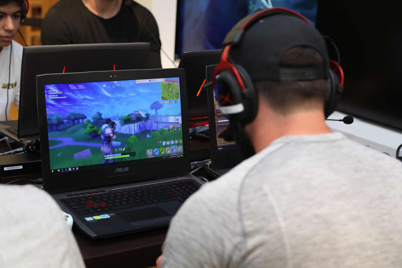 Fortnite içerik üreticilerini ödüllendirmeye başlıyor