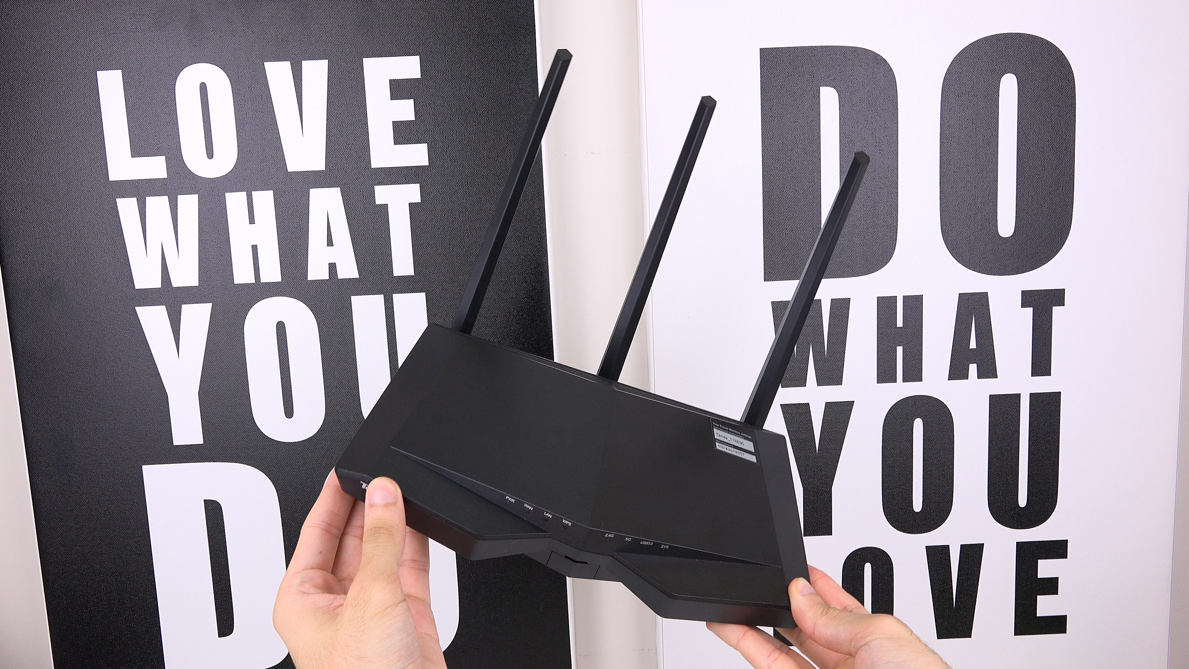 Broadcom yongalı Tenda AC18 router ve F/P ürünü U12 Wi-Fi adaptörü inceledik
