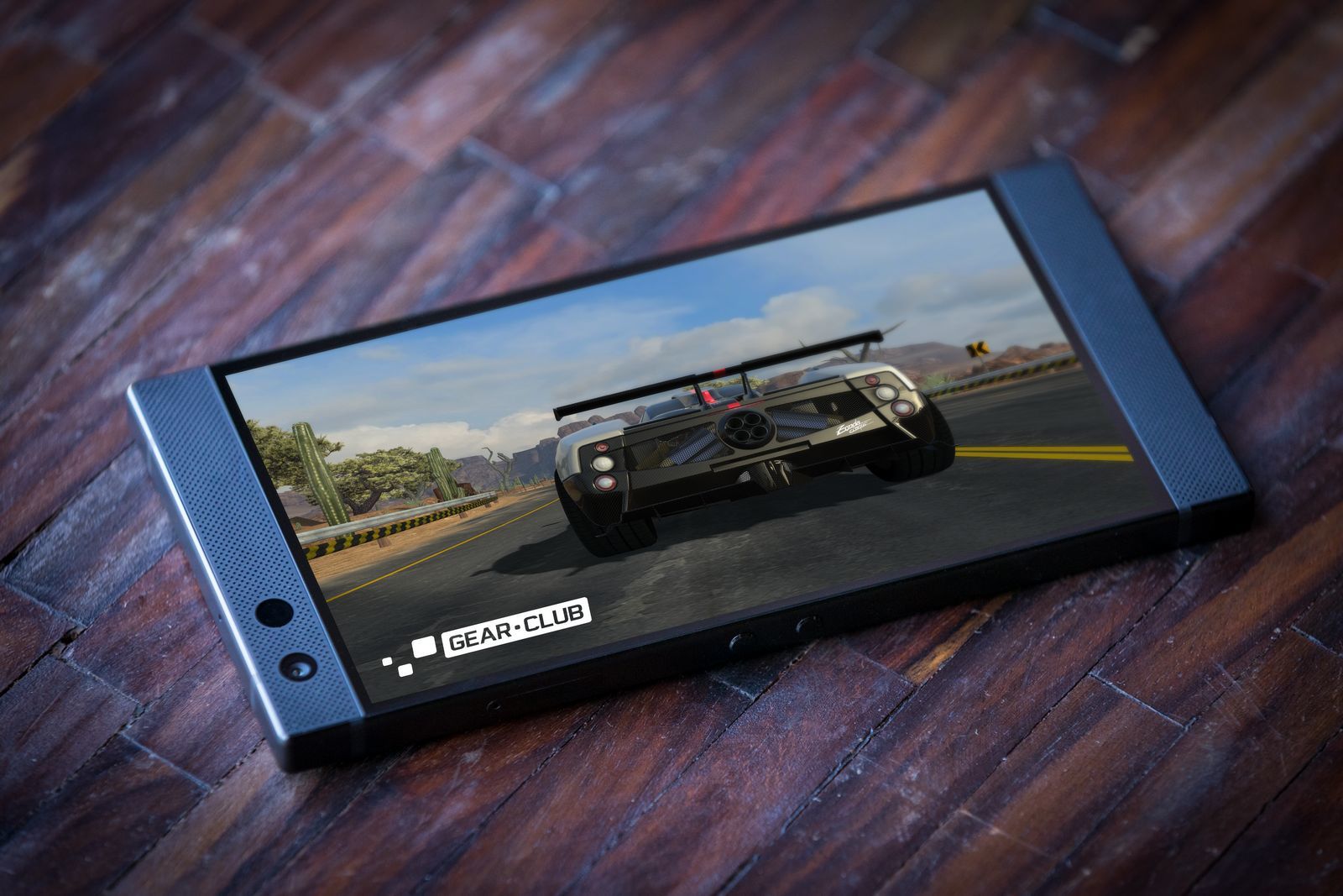 Razer Chroma destekli Razer Phone 2 duyuruldu