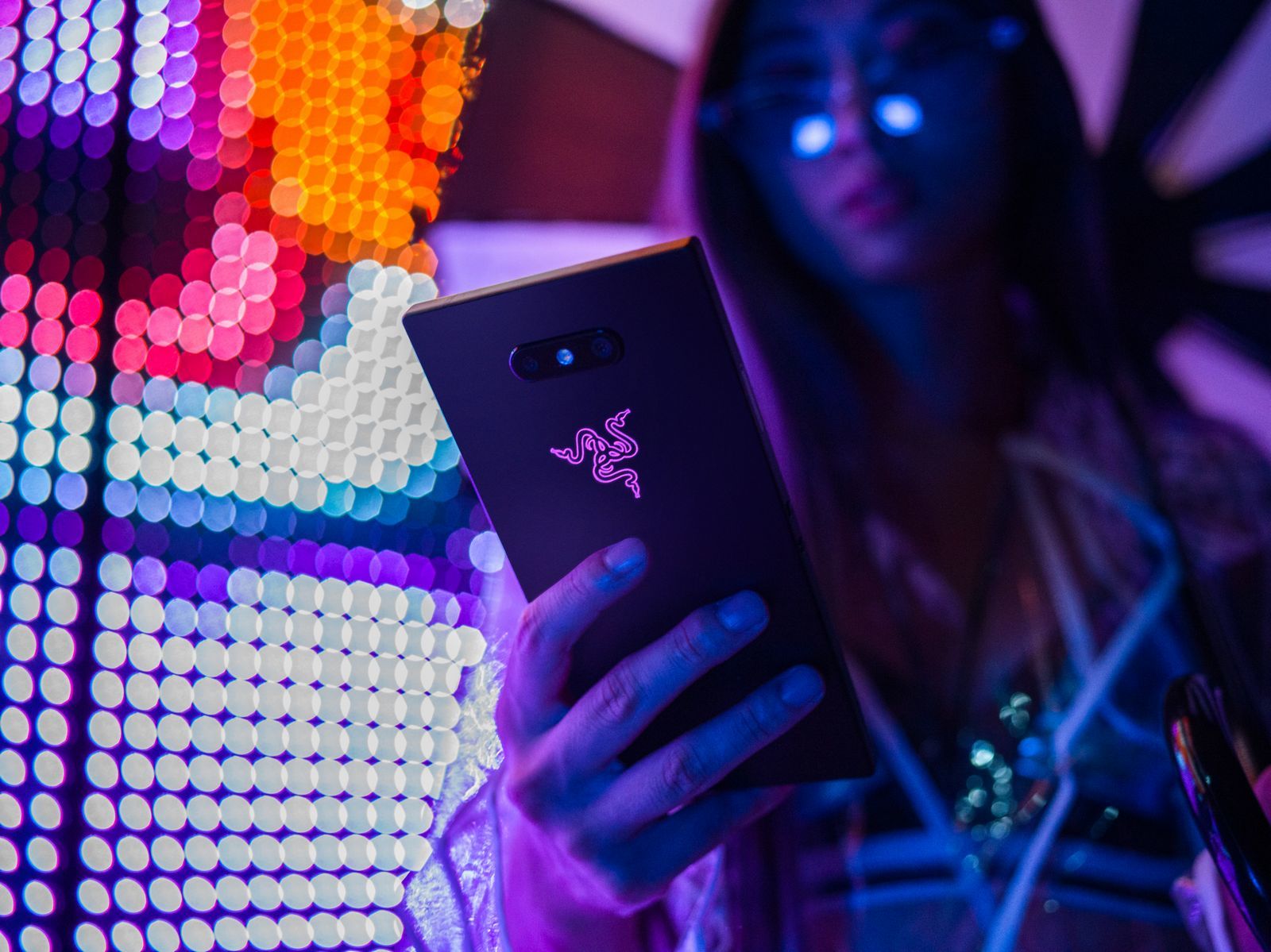 Razer Chroma destekli Razer Phone 2 duyuruldu