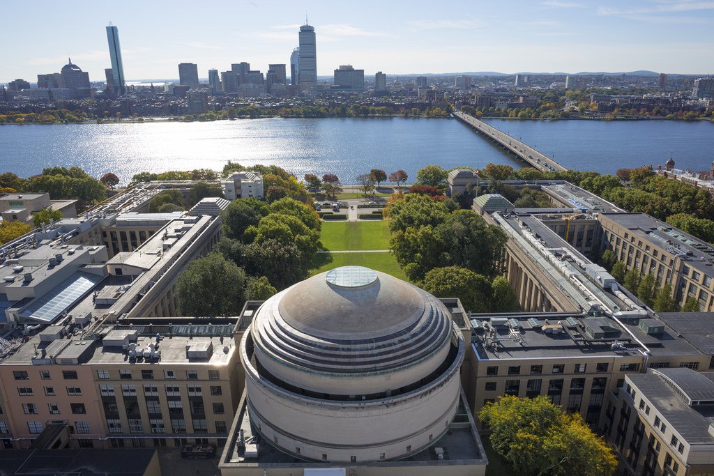 MIT, 1 milyar dolarlık yatırımla yapay zeka koleji açıyor