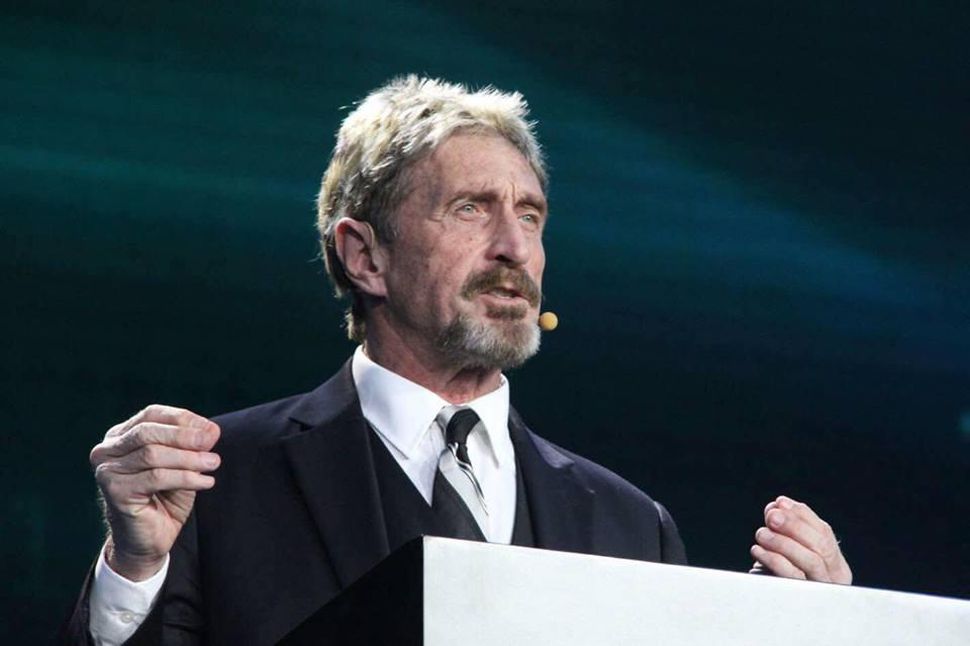 Ünlü yazılımcı John McAfee'nin hayatı film oluyor