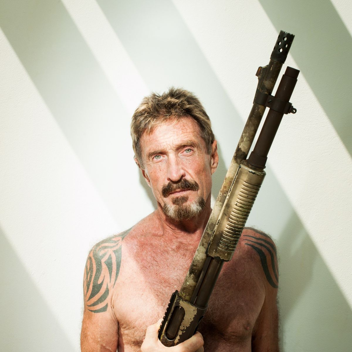 Ünlü yazılımcı John McAfee'nin hayatı film oluyor