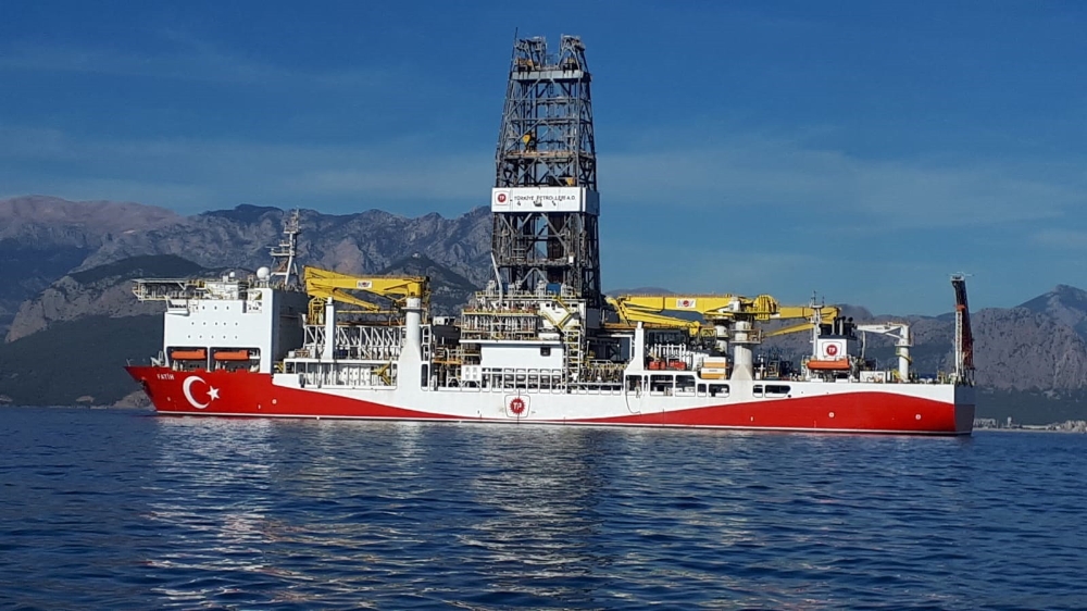 Fatih gemisi petrol ve doğalgaz için ilk sondajına başladı