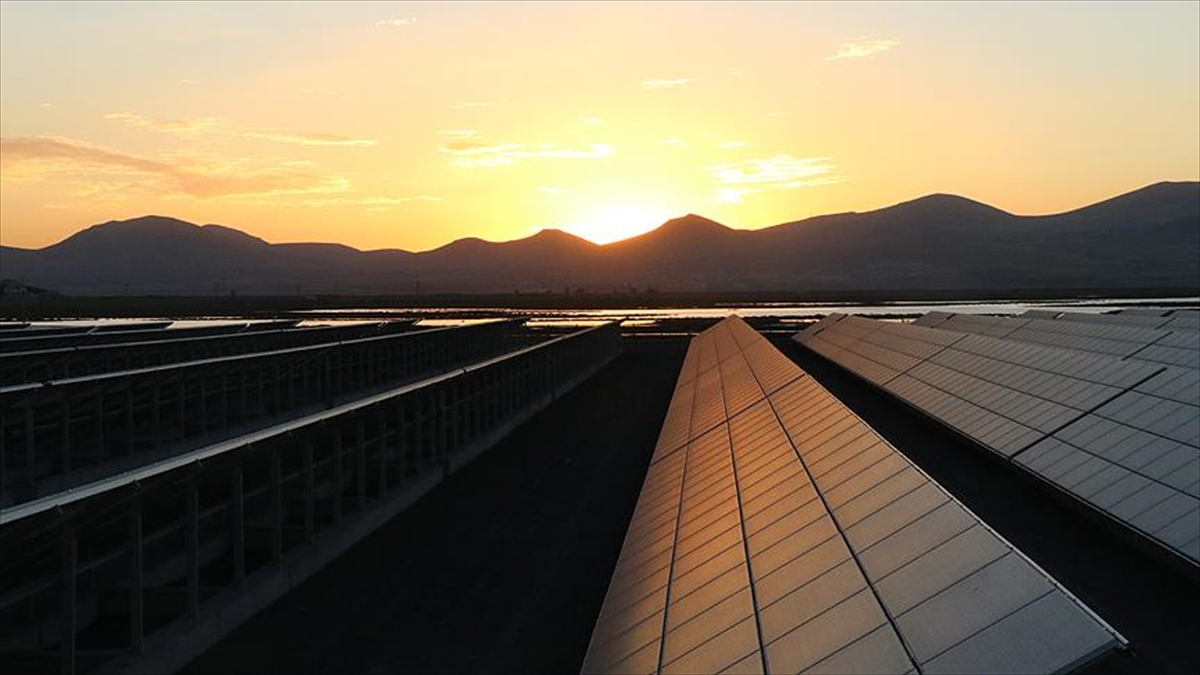 Türkiye'nin elektrik üretim kapasitesinin %5.6'sı güneş enerjisinden geliyor