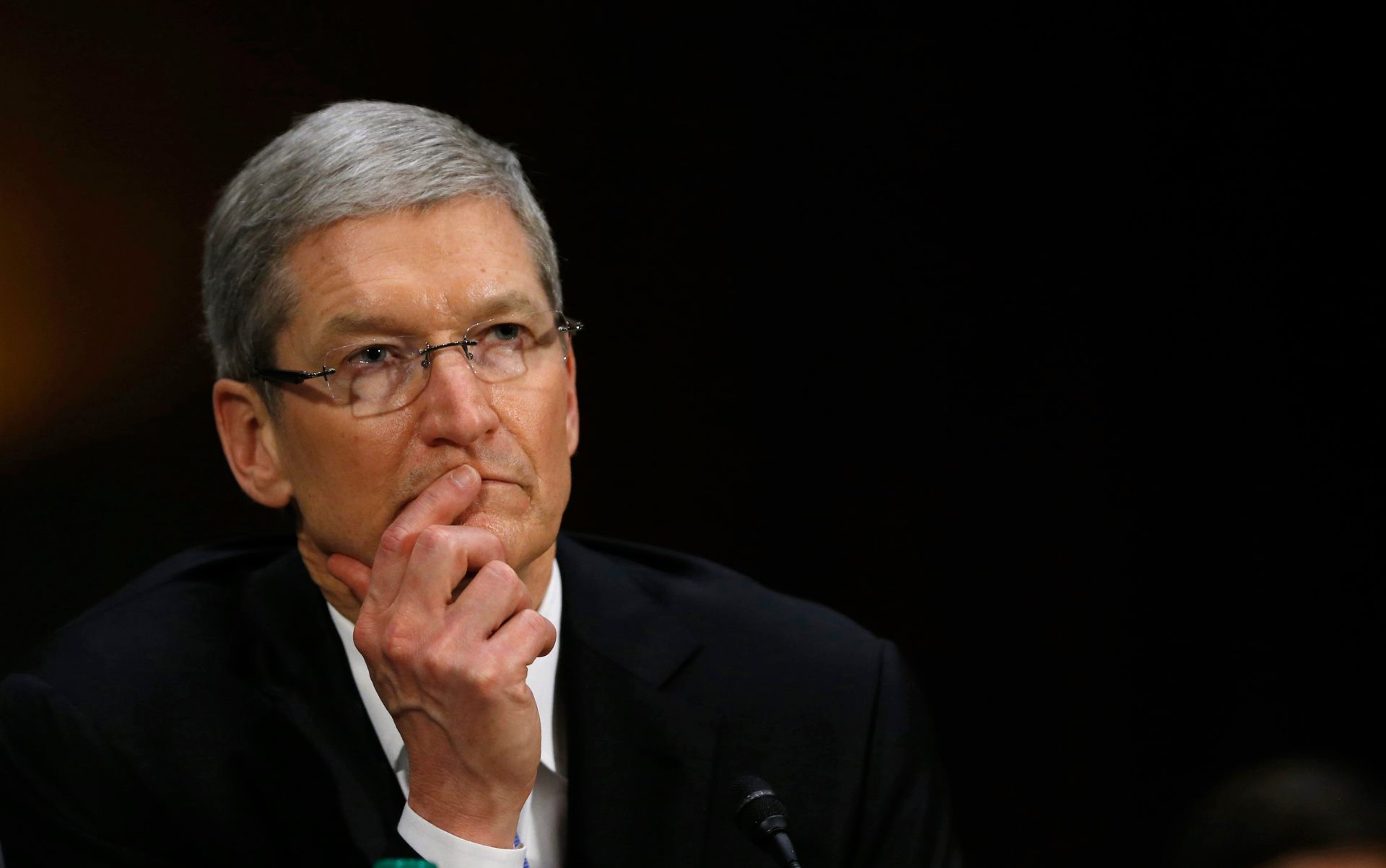 Apple CEO'su Tim Cook: Yeni bir teknoloji yönetmeliği gelmeli