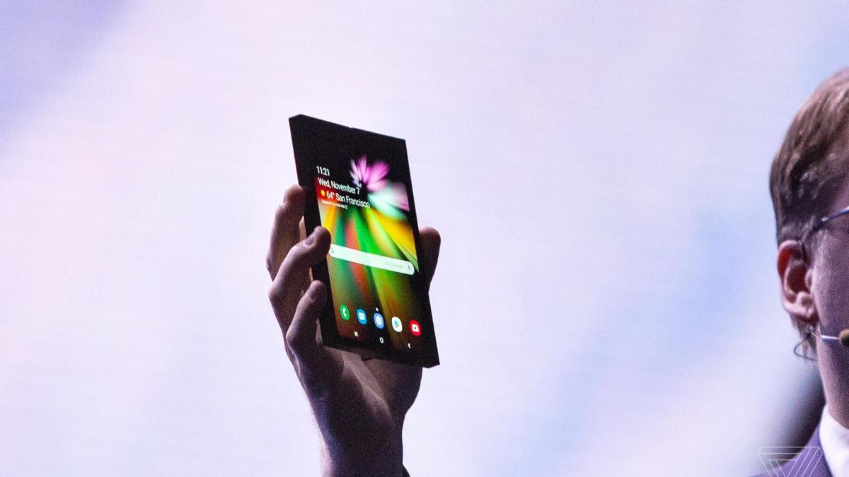 Samsung'un katlanabilir telefonu Galaxy Flex olarak adlandırılacak