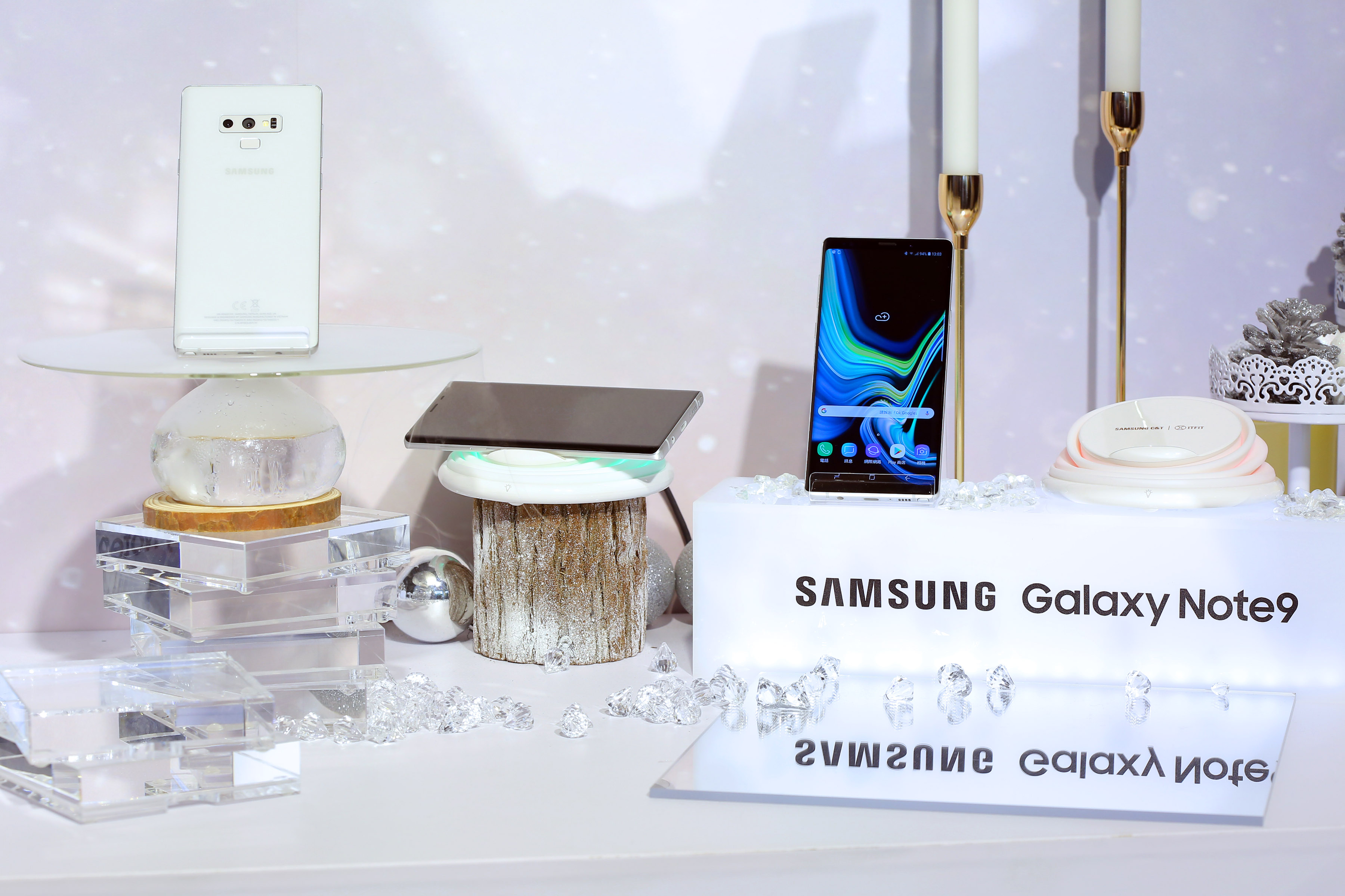Samsung kar beyazı Galaxy Note 9 modelini tanıttı