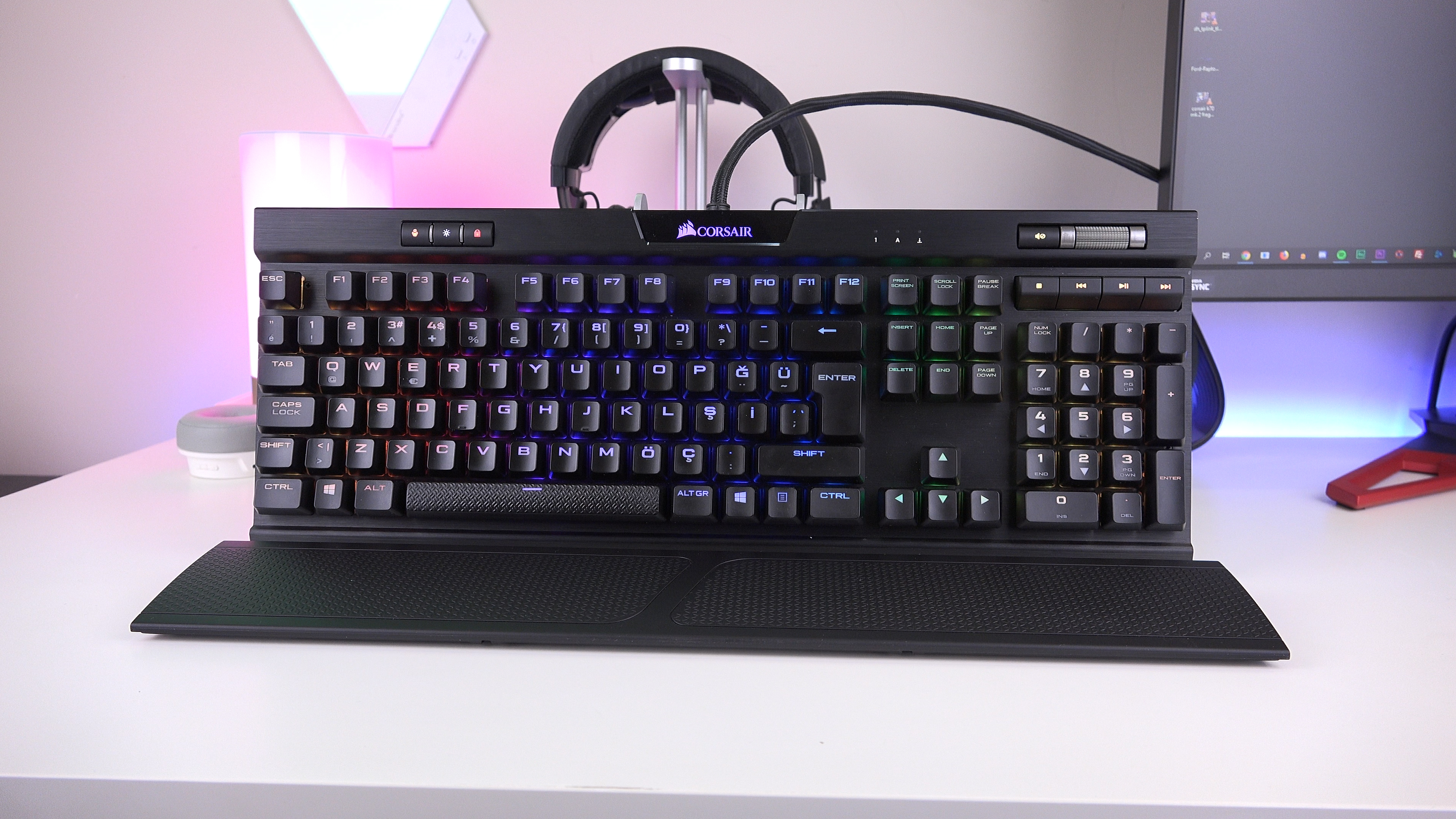 Bu klavye en kalitelilerinden biri! 'Corsair K70 MK.2 incelemesi'