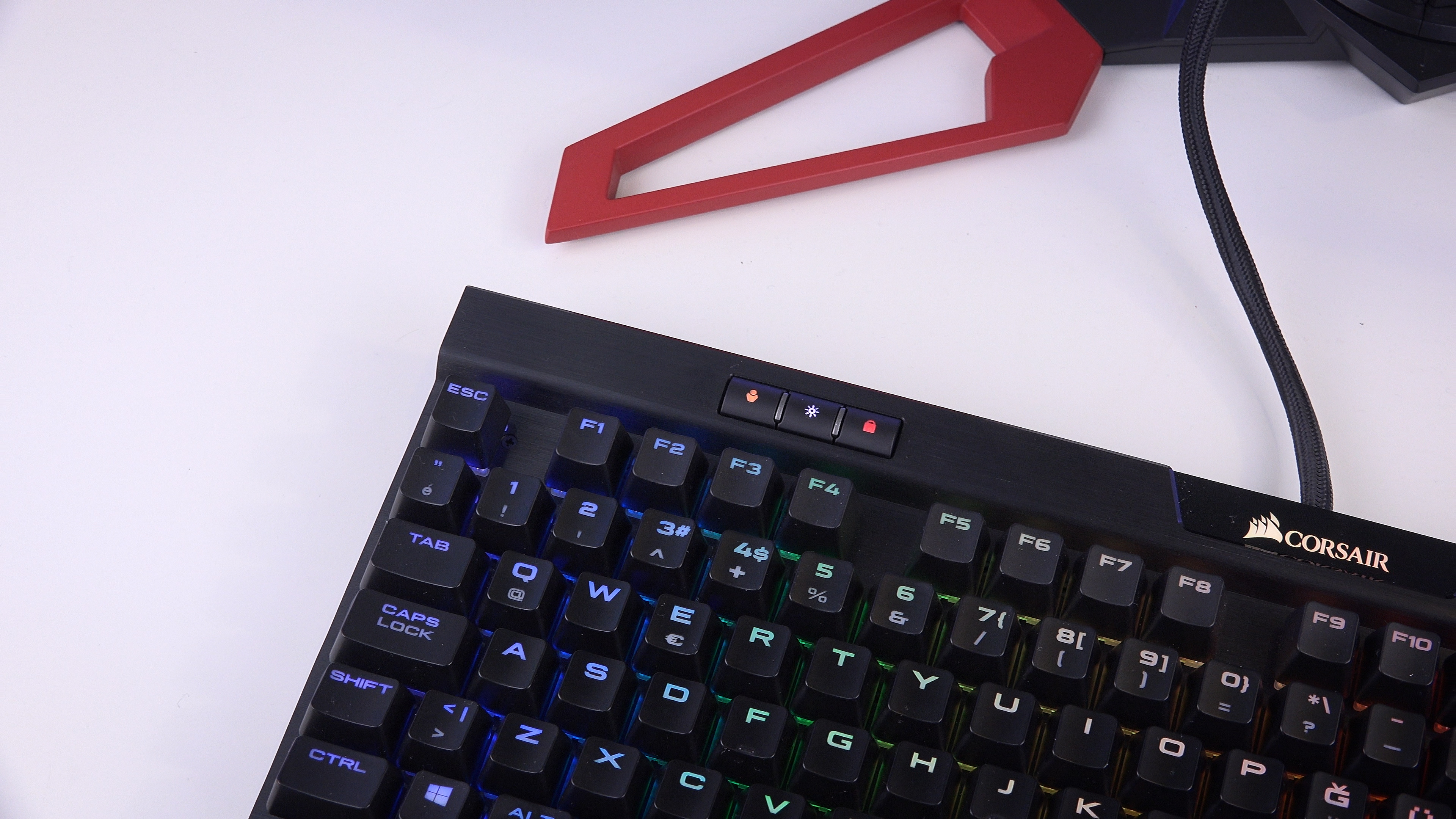 Bu klavye en kalitelilerinden biri! 'Corsair K70 MK.2 incelemesi'