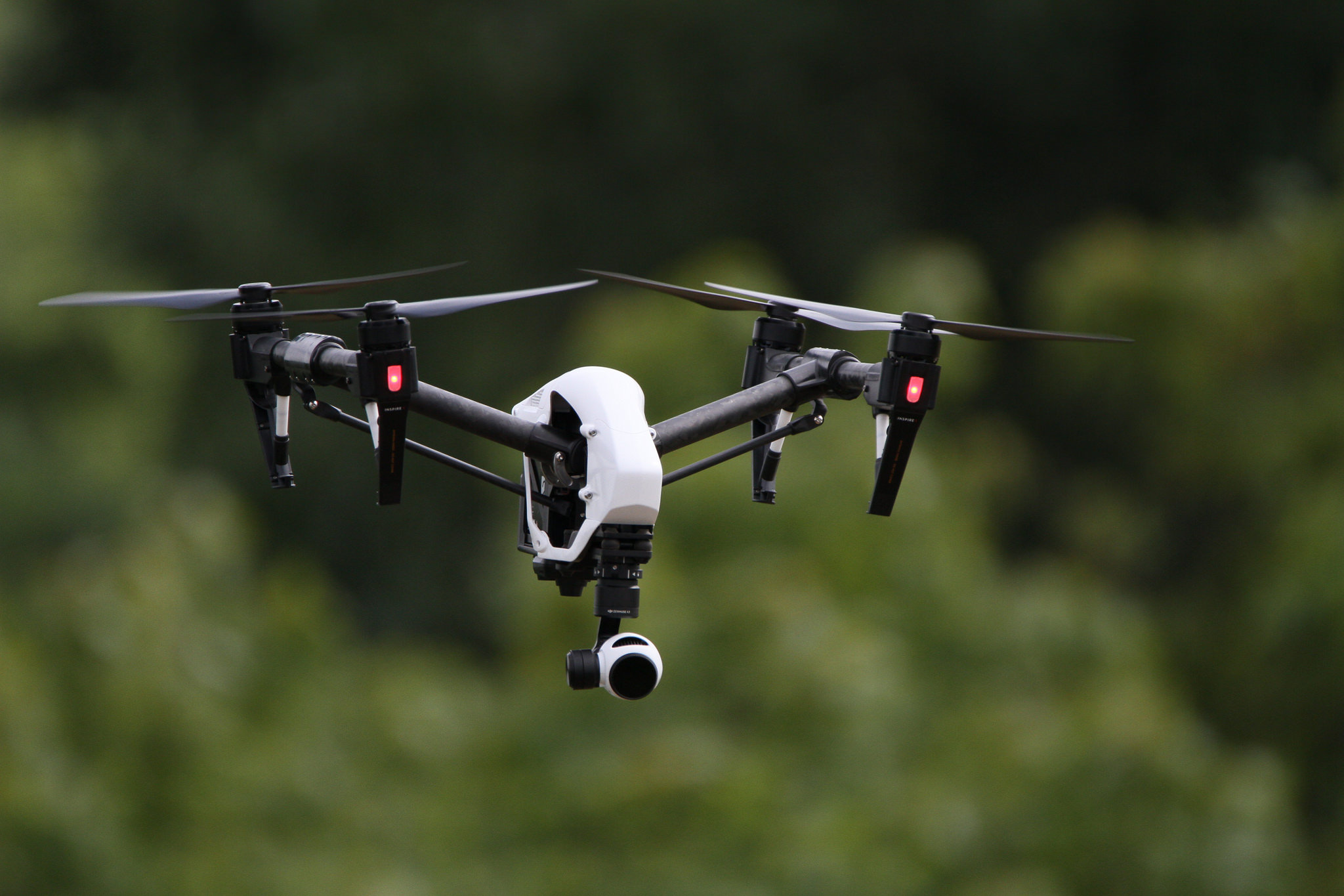Uçakların güvenliğini sağlamak için ilk küresel drone standartları açıklandı