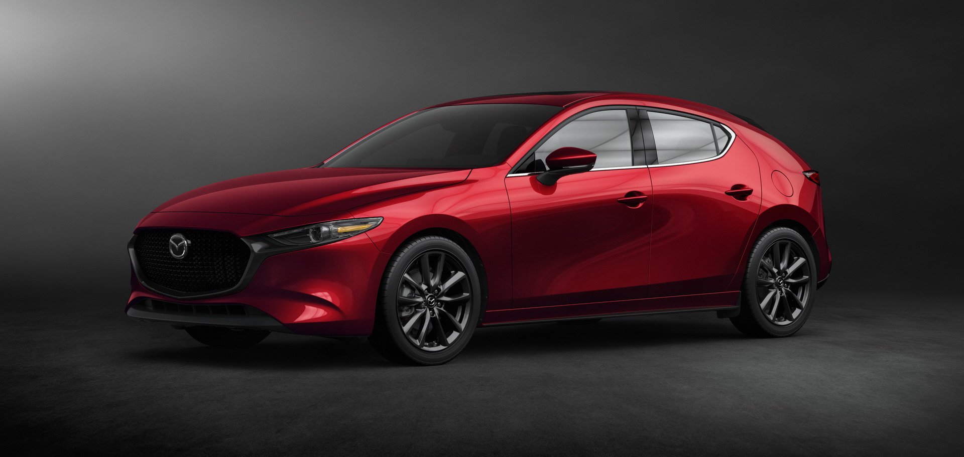 2019 Mazda 3 tanıtıldı: yenilenen donanımlar ve Skyactiv-X motor