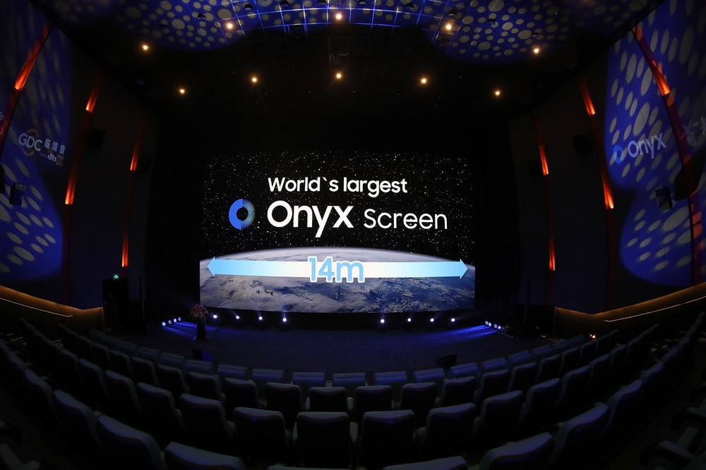 Samsung’dan 14 metrelik dev LED sinema perdesi