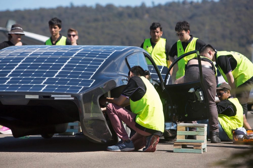 Güneş enerjili araçlarda yeni rekor: 50 dolarlık enerji ile 4,100 km