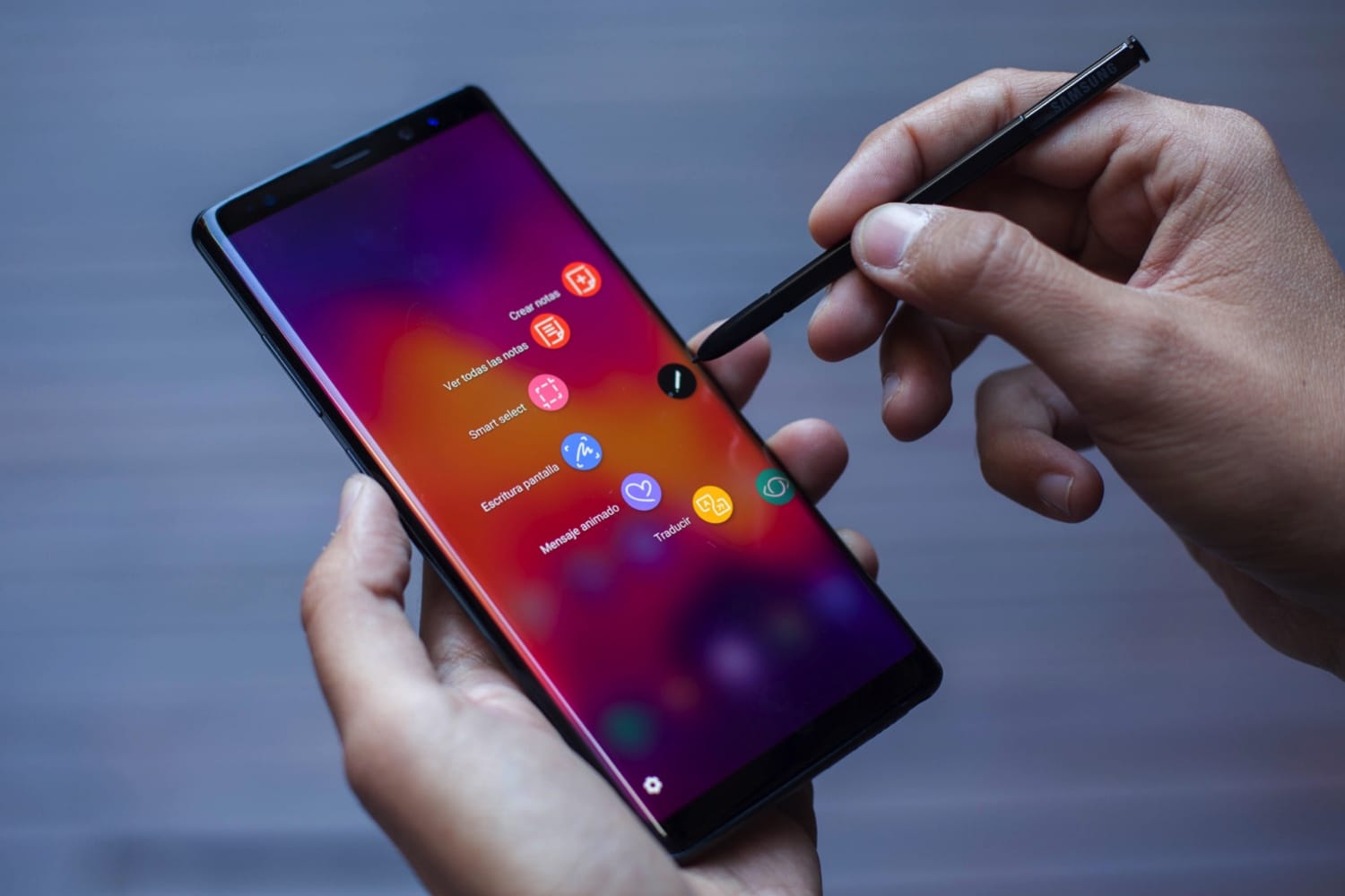 Samsung Galaxy Note 10, 6.75 inçlik dev bir ekranla gelebilir