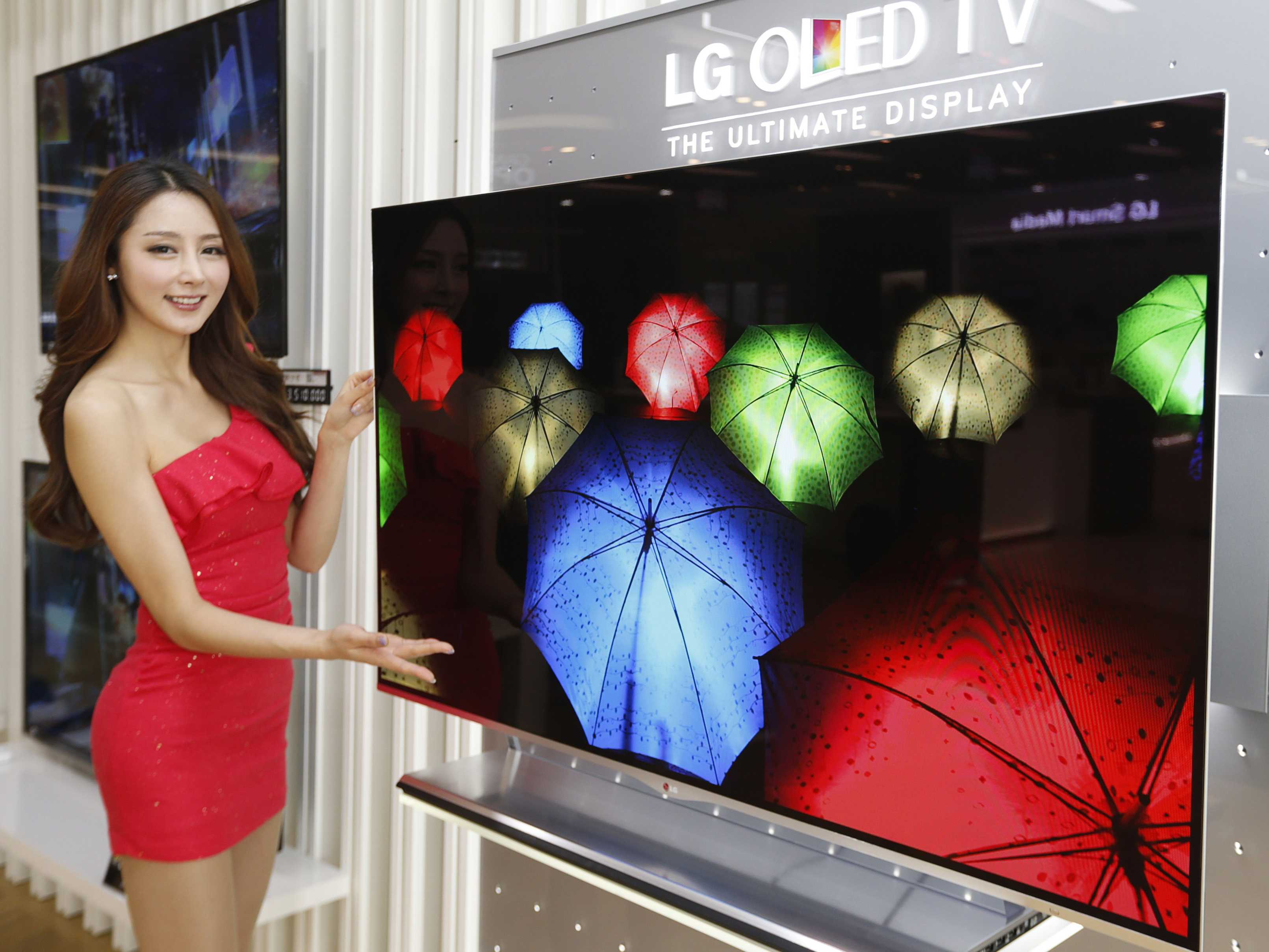 LG Display, 8.1 milyar dolarlık yeni fabrikasının yapımını erteledi
