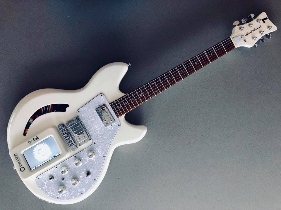 Raspberry Pi ile harmanlanmış gitar konsepti ile tanışın