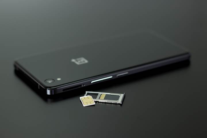 Android Q, operatörlere SIM kilidi konusunda yardım edecek