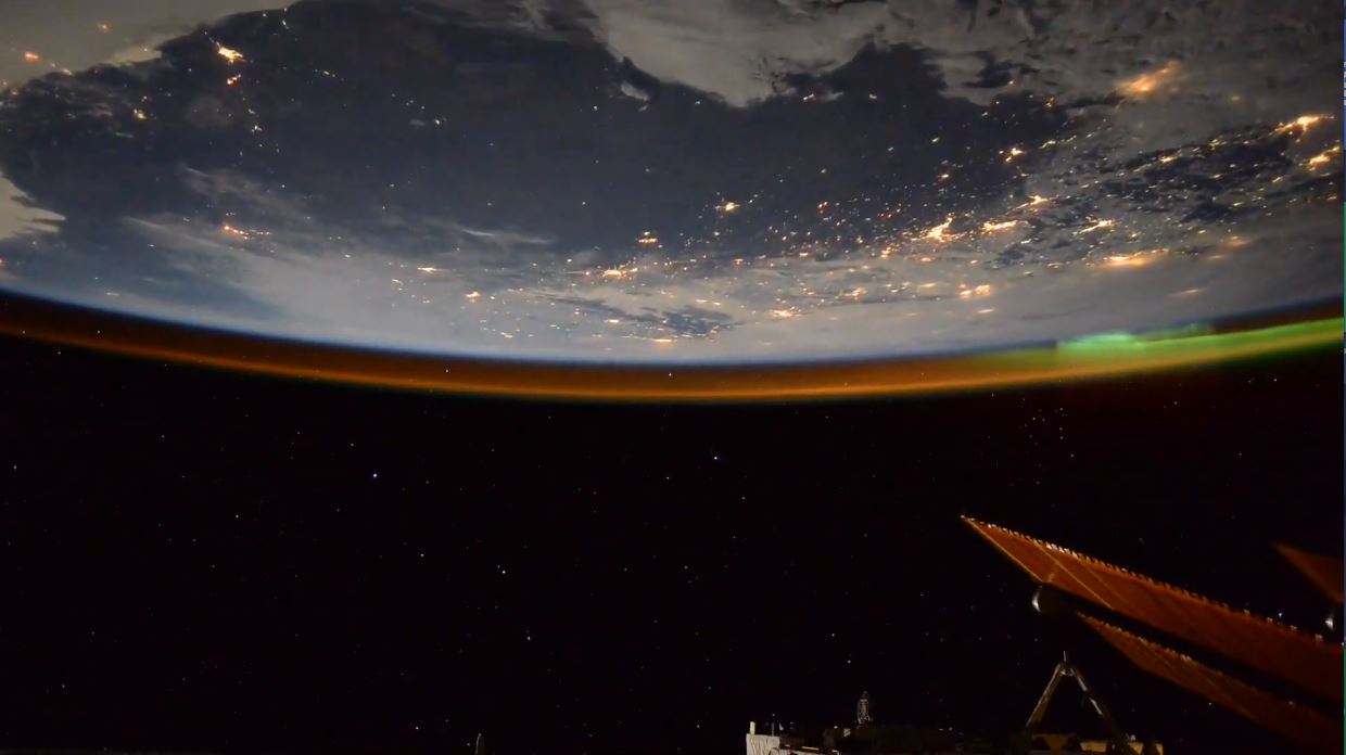 Rus kozmonot, Dünya'nın uzaydan çekilmiş büyüleyici videosunu paylaştı