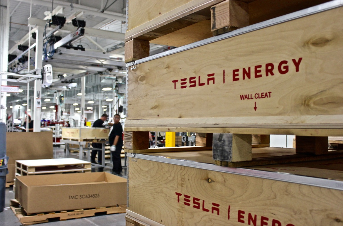 Tesla batarya teknolojileri geliştiren Maxwell Technologies'i satın alıyor