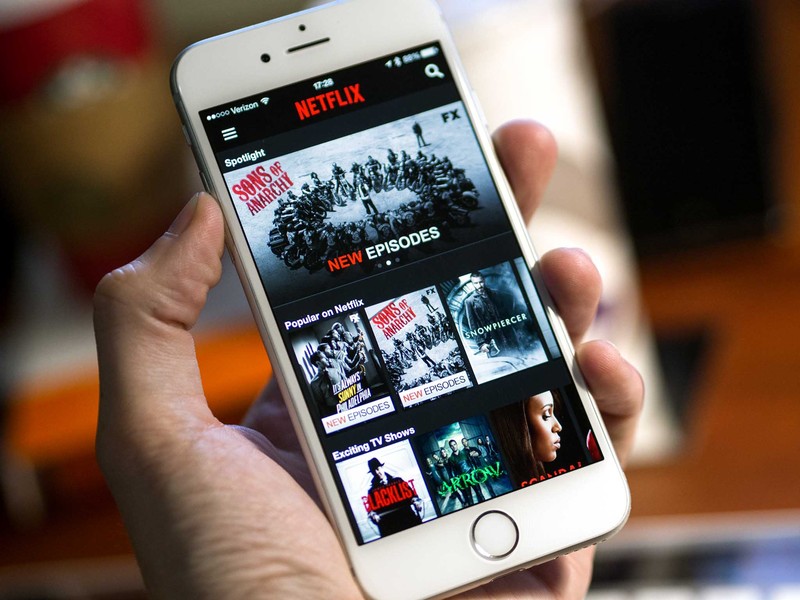 Netflix'in iOS versiyonuna akıllı indirme özelliği geldi