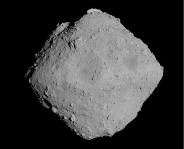 Japon uzay aracı Hayabusa, Ryugu asteroitine iniş yapmaya hazırlanıyor