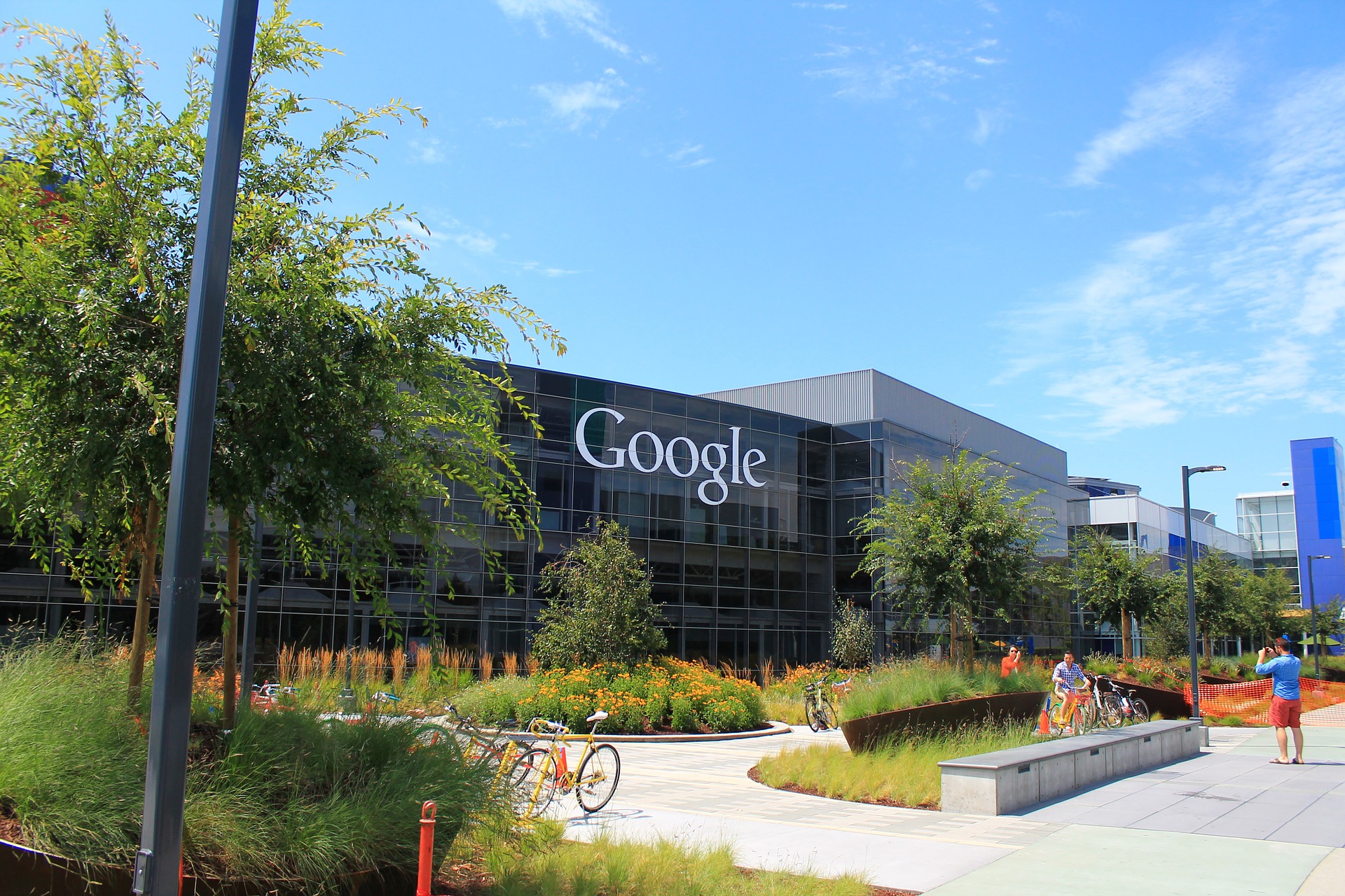 Google'ın iş ilanları Pixel Watch'un yolda olduğunu gösteriyor