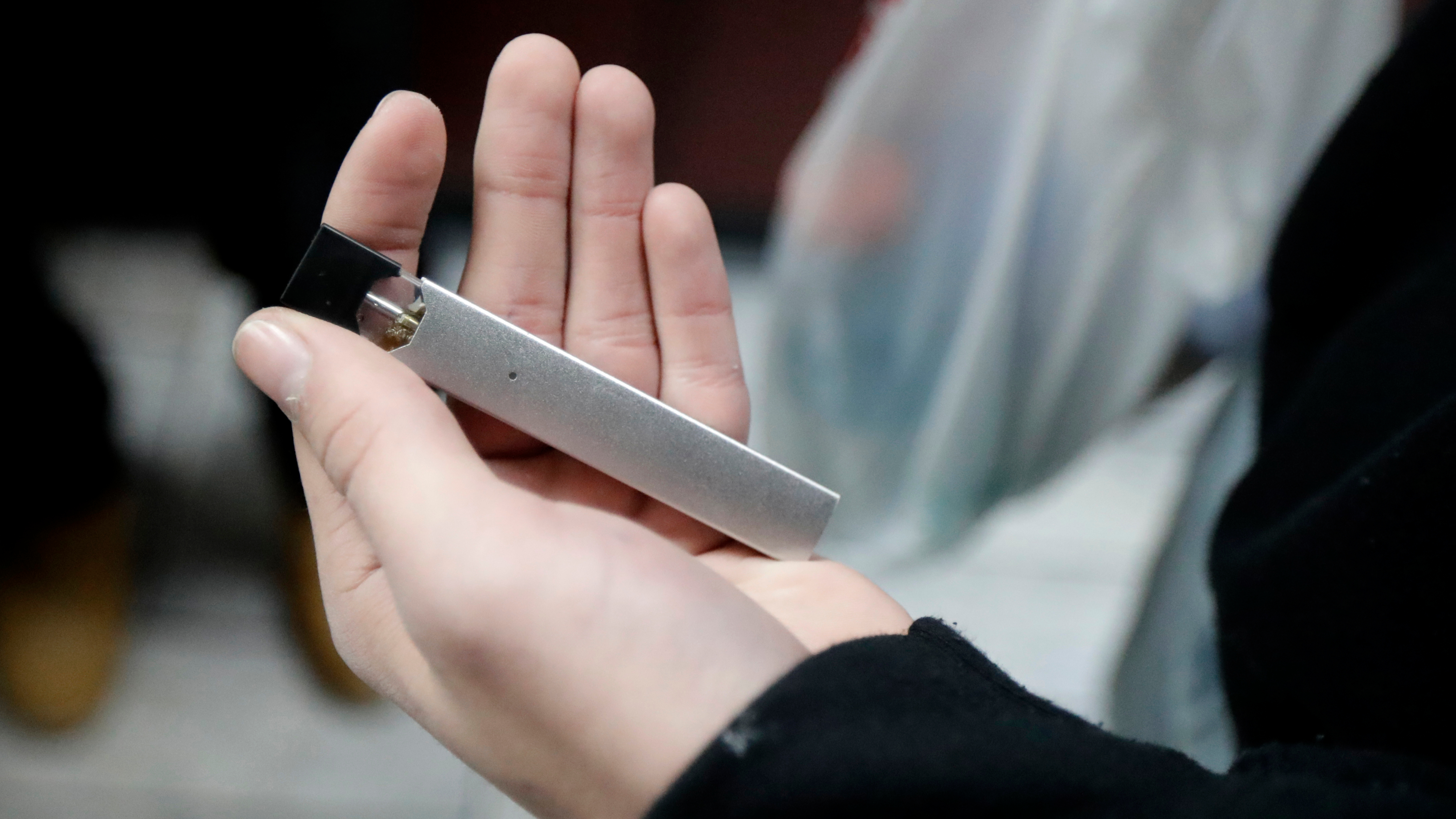 Amerikan Gıda ve İlaç Kurumu'ndan elektronik sigara devi Juul'a suçlama geldi